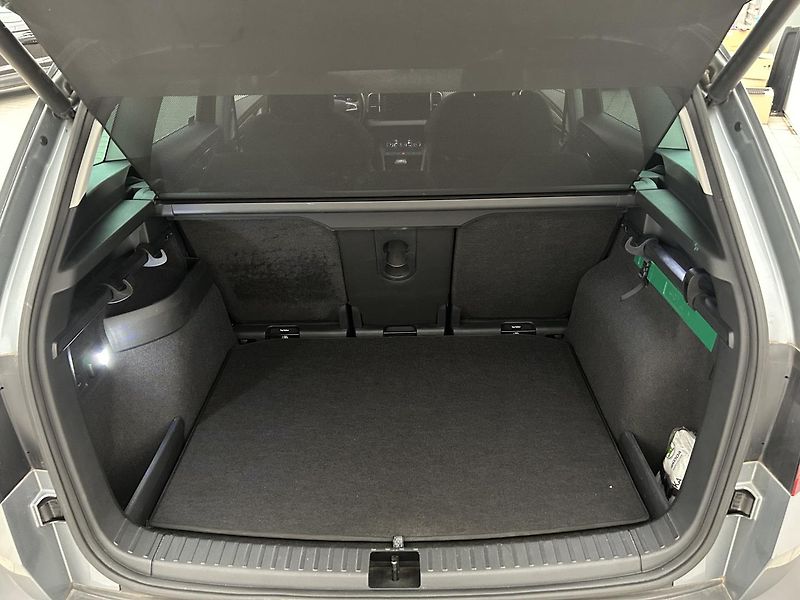 Škoda Karoq 2.0 TDI 4x4 Scout - fotka 30 z 31