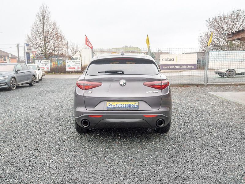 Alfa Romeo Stelvio (2023) 2.0T Q4 MAT - NAVI - fotka 6 z 62