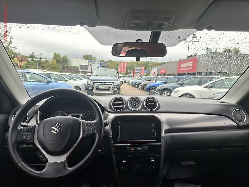 Suzuki Vitara (2016) 1.6DDIS 4x4, ČR, LED, navi - fotka 8 z 17