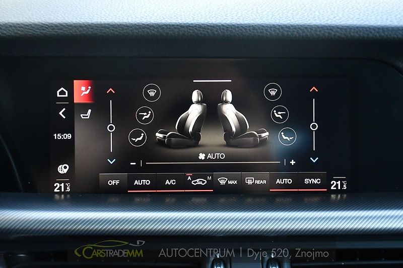 Alfa Romeo Stelvio 2.2D 16V 154kW Veloce AT8-Q4 - fotka 40 z 51
