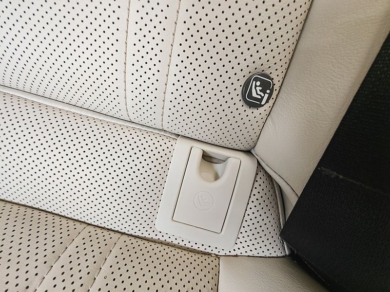 Lexus ES 300h Prestige Plus - fotka 23 z 49