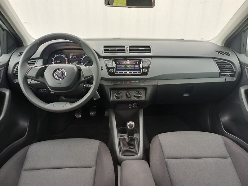 Škoda Fabia 1,0   TSI 70kW Active - fotka 4 z 24