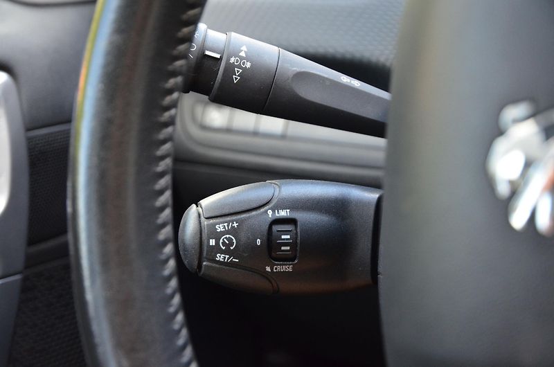 Peugeot 2008 (2017) 1.2 PT 60kW KLIMA / TAŽNÉ - fotka 18 z 28