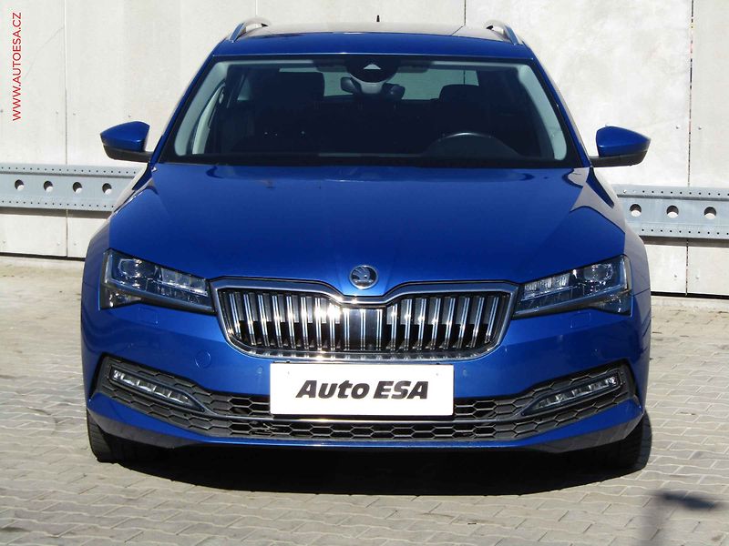 Škoda Superb (2022) 2.0 TDi 4x4, ČR, Style, DSG - fotka 2 z 26