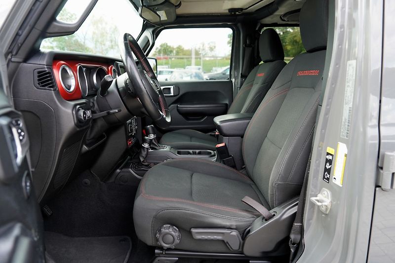 Jeep Wrangler 3.6i V6/Rubicon/4x4/AT - fotka 23 z 53