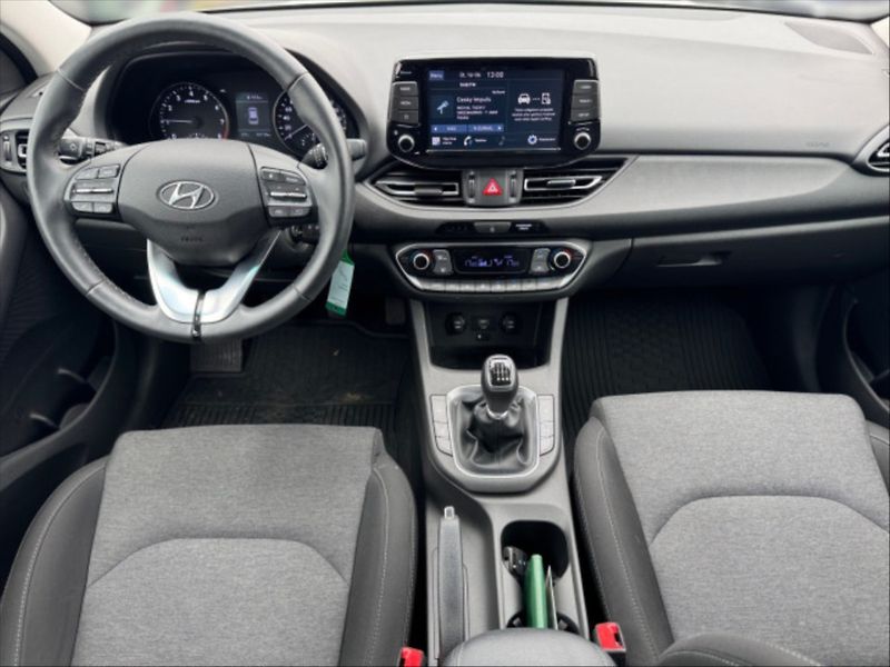 Hyundai i30 1,0 TGDI 120 Smart - fotka 7 z 10