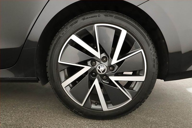 Škoda Octavia (2022) Sportline 2.0 TDI, Automat - fotka 17 z 17