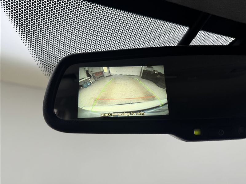 Mitsubishi Outlander 2,2 4WD AUTOMAT VÝHŘEV KAMERA - fotka 14 z 34