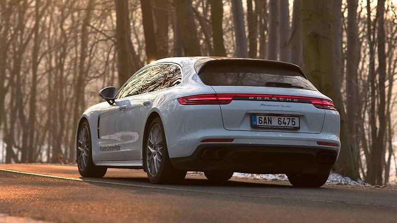 Porsche Panamera Turbo Sport Turismo.