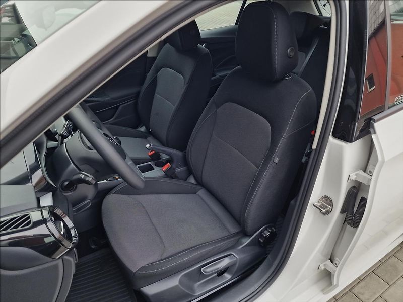 Škoda Fabia 1.0TSI Ambition,ČR,1.Majitel - fotka 37 z 50