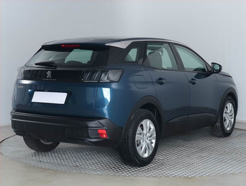 Peugeot 3008 (2021) 1.2 PureTech, Serv.kniha - fotka 5 z 18
