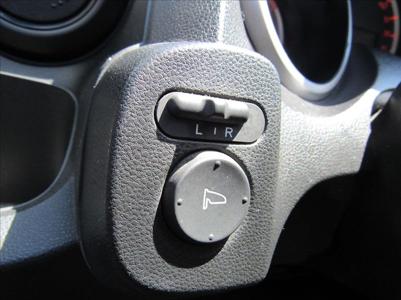 Honda Jazz 1,2 i-VTEC 66kW - fotka 21 z 25