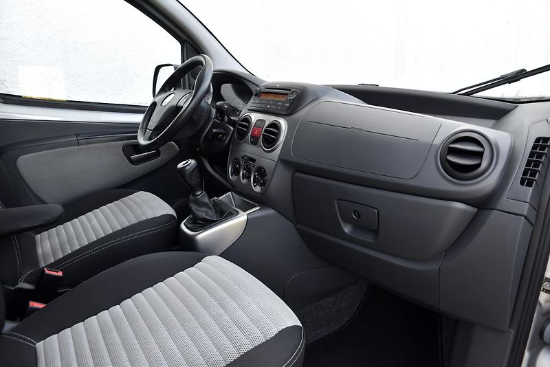 Fiat Qubo 1.3 MultiJet,KLIMA,PDC,ALU16 - fotka 38 z 44