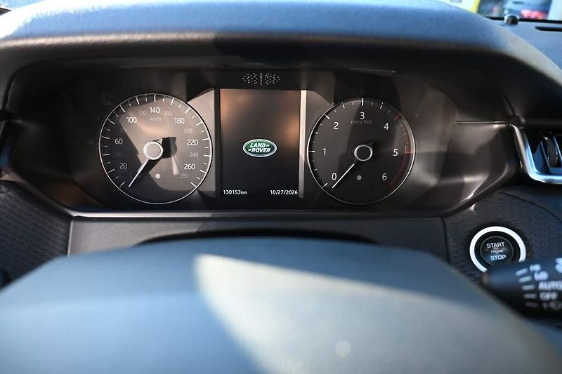 Land Rover Range Rover Velar (2019) 2.0 4x4 ACC Tažné 8AT D180 - fotka 31 z 37