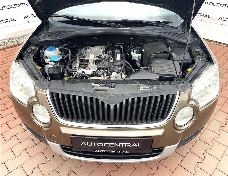 Škoda Yeti 1,2 TSi,77kW,serv.kn.,Po servi - fotka 8 z 20