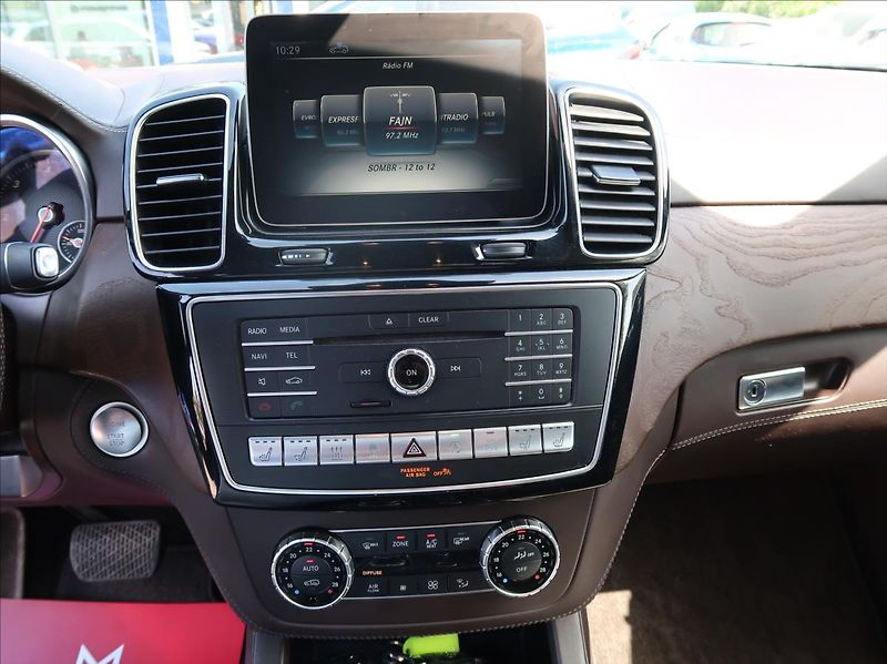 Mercedes-Benz GLS 3,0 350d,190kW,NovéČR,7míst,DP - fotka 15 z 31
