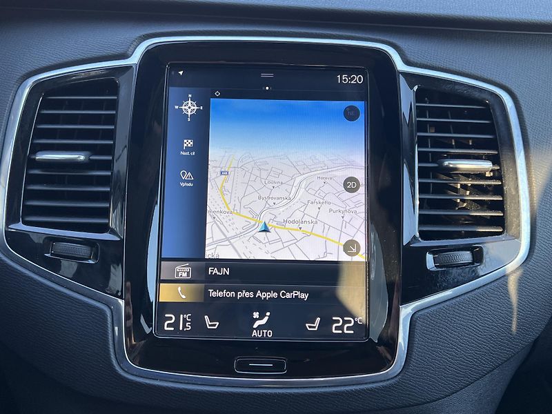 Volvo XC90 (2018) D5 AWD 173kW - fotka 18 z 42