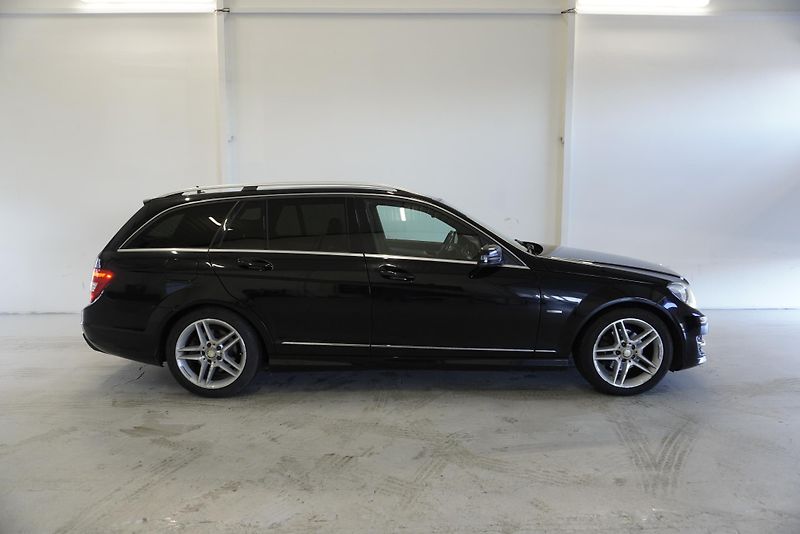 Mercedes-Benz Třídy C 250 2.2CDi 125 kW AUTOMAT - fotka 4 z 33