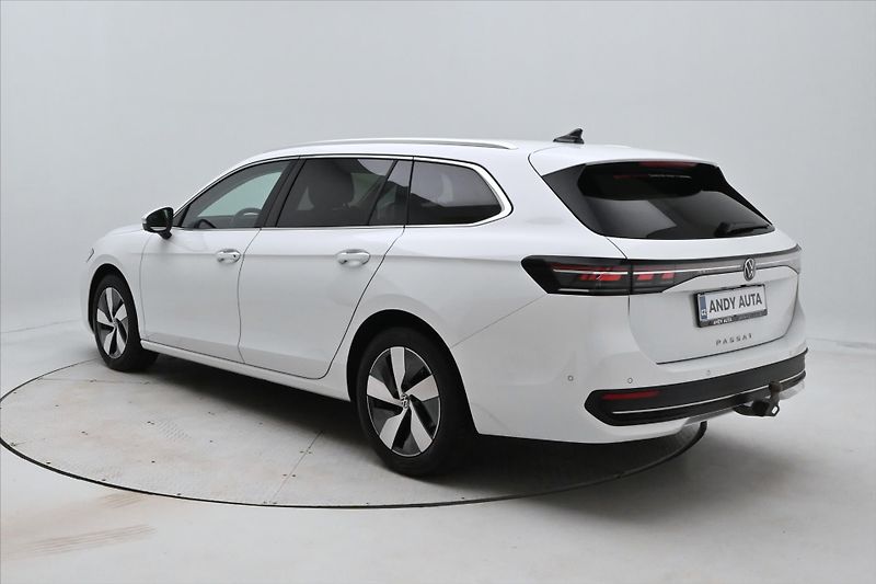 Volkswagen Passat 2,0 TDI 110 kW DSG Business Zá - fotka 7 z 33
