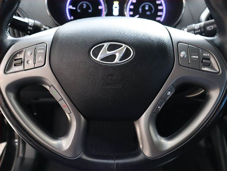 Hyundai ix35 (2015) 2.0 CRDi, 4X4, Serv.kniha - fotka 12 z 21