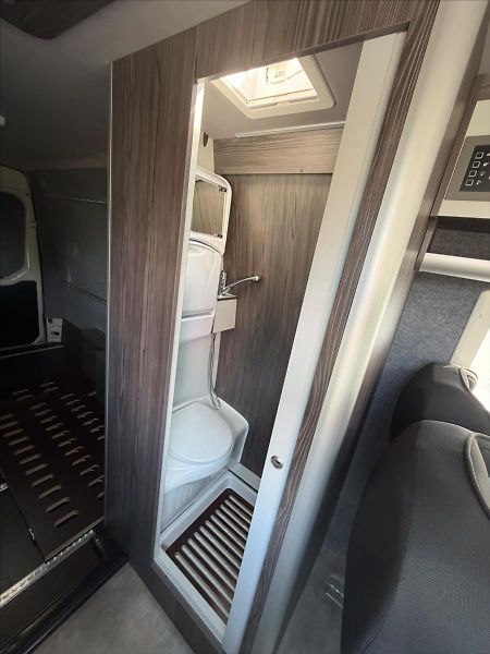 Iveco Daily 3,0 35C21HA8V 16m3 - fotka 20 z 46