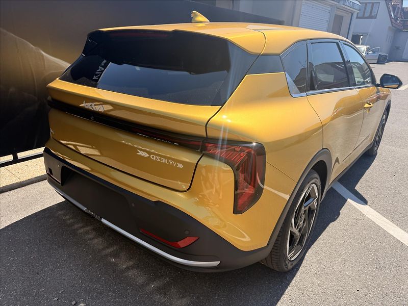Kia K4 (2026) 1,6 1.6T-GDi 7DCT TOP+17ALU - fotka 3 z 6