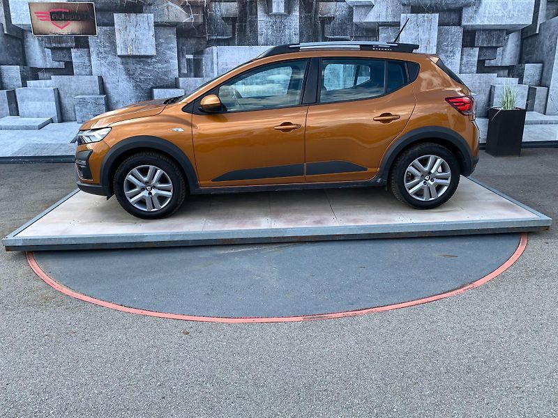 Dacia Sandero (2022) STEPWAY,1.0TCe, LPG, 67KW, DPH - fotka 4 z 21