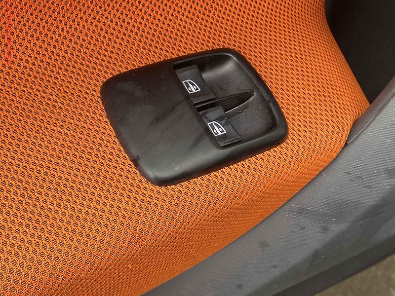 Smart Fortwo (2014) 0.9T, Passion, navi, panor - fotka 10 z 19