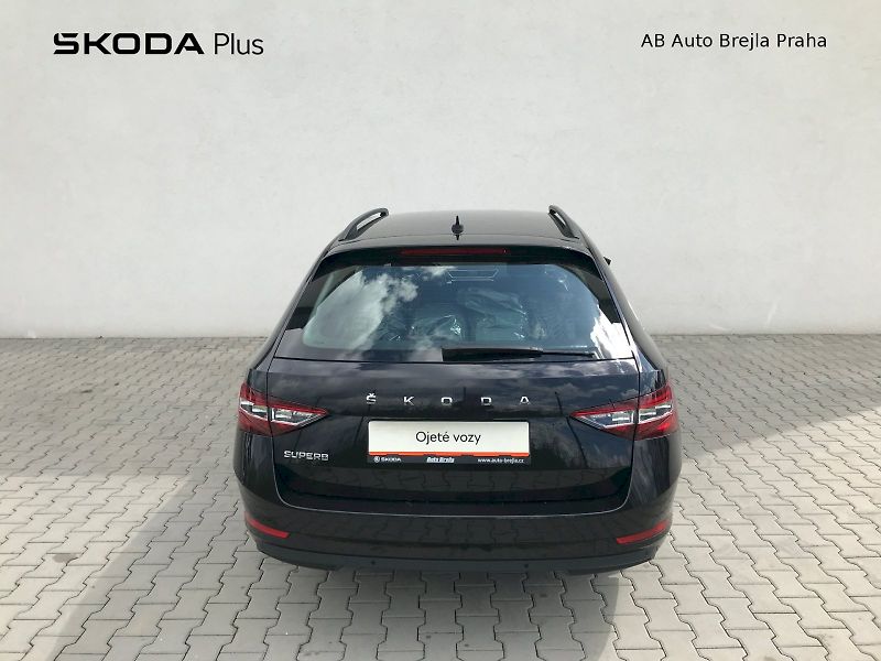 Škoda Superb (2018) COMBI 2.0 TDi - 110 kW, AMBITI - fotka 9 z 20
