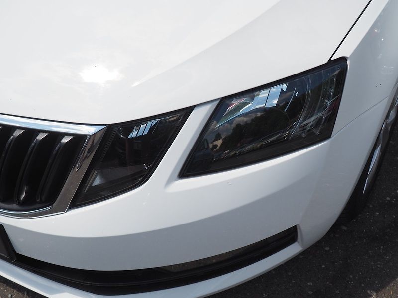 Škoda Octavia (2017) 1.6 TDI Ambiente, Navi - fotka 7 z 35