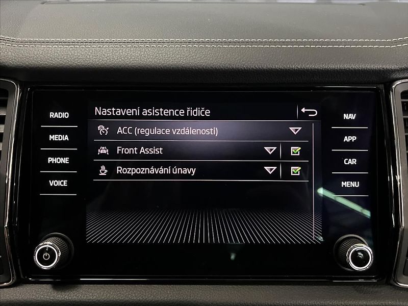 Škoda Kodiaq 2.0 TDI DSG 4X4 STYLE PLUS - fotka 18 z 28