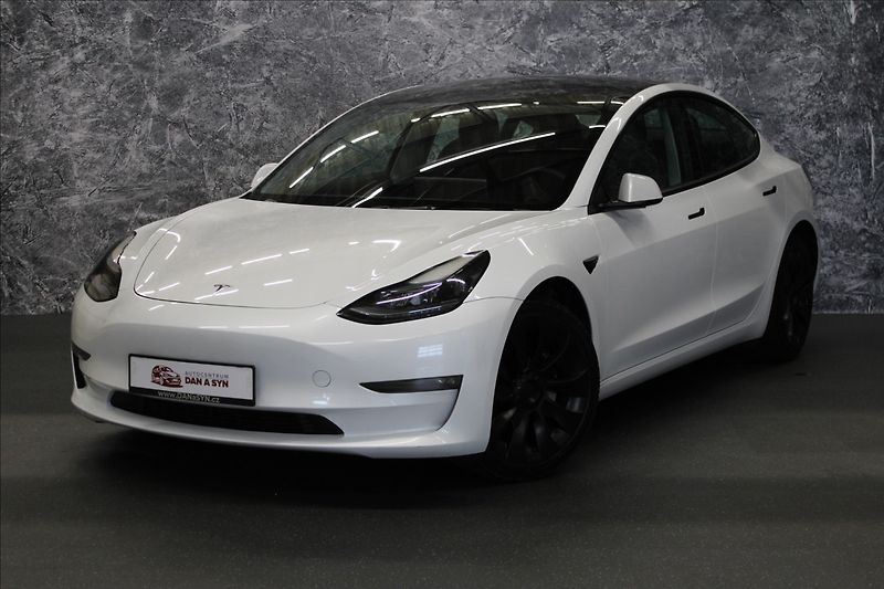 Tesla Model 3 0,0 Long Range dual motor - fotka 1 z 29