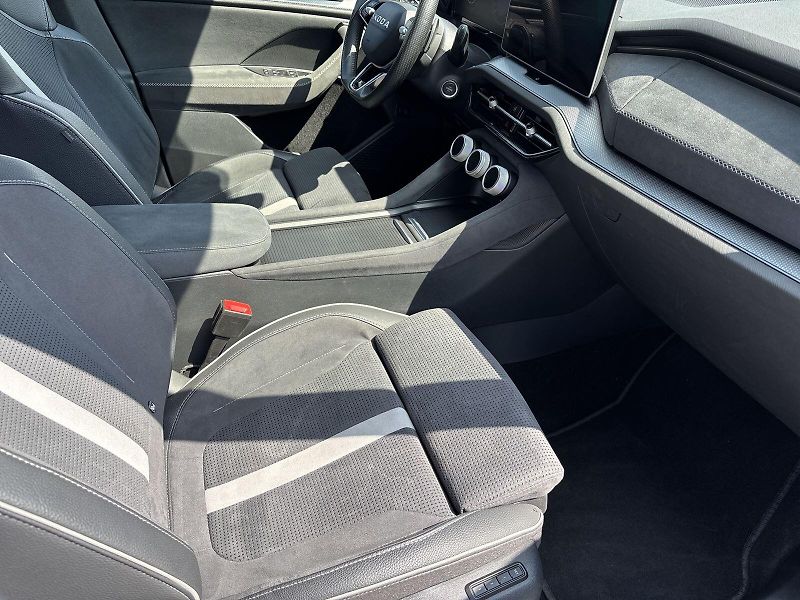 Škoda Kodiaq (2025) 2.0 TDI 4x4 DSG Sportline - fotka 8 z 29