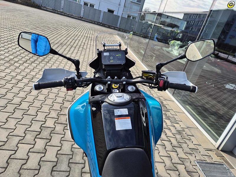 CFMOTO 450 MT-R (2026) - fotka 19 z 78