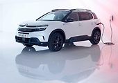 Citroën C5 Aircross bude už také umět jezdit jen na elektřinu