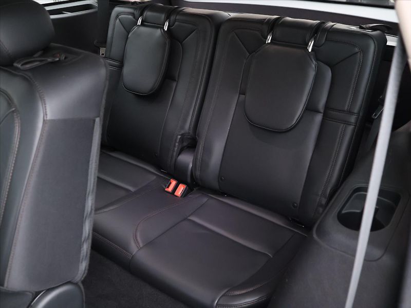Lincoln Aviator 3,0 EvoBoost V6 AWD CZ - fotka 17 z 43