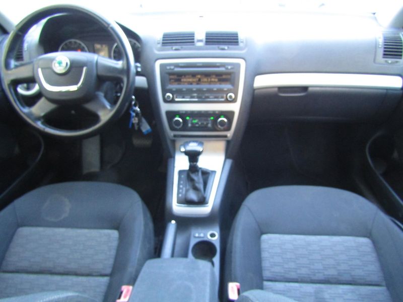 Škoda Octavia (2010) 1.6 TDI 77kW  DSG - fotka 15 z 34