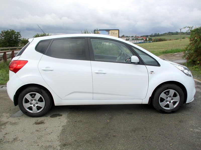 Kia Venga 1.6i 91kW AUTOMAT*NAVI*VÝHŘEV - fotka 7 z 50