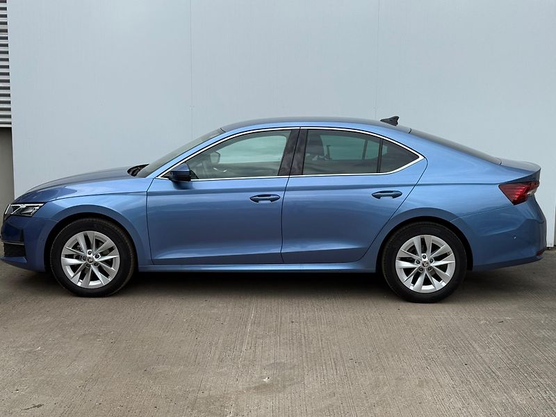 Škoda Octavia Top Selection 2.0 TDI 110kw DS - fotka 3 z 24