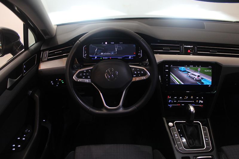 Volkswagen Passat (2022) 2.0TDI DSG Display Nez.Topení - fotka 36 z 36