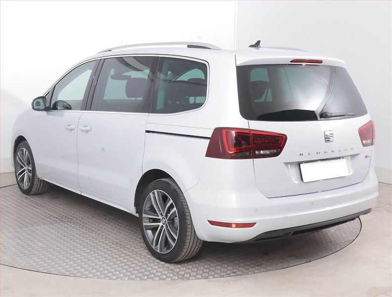 Seat Alhambra (2022) 1.4 TSI - fotka 4 z 19