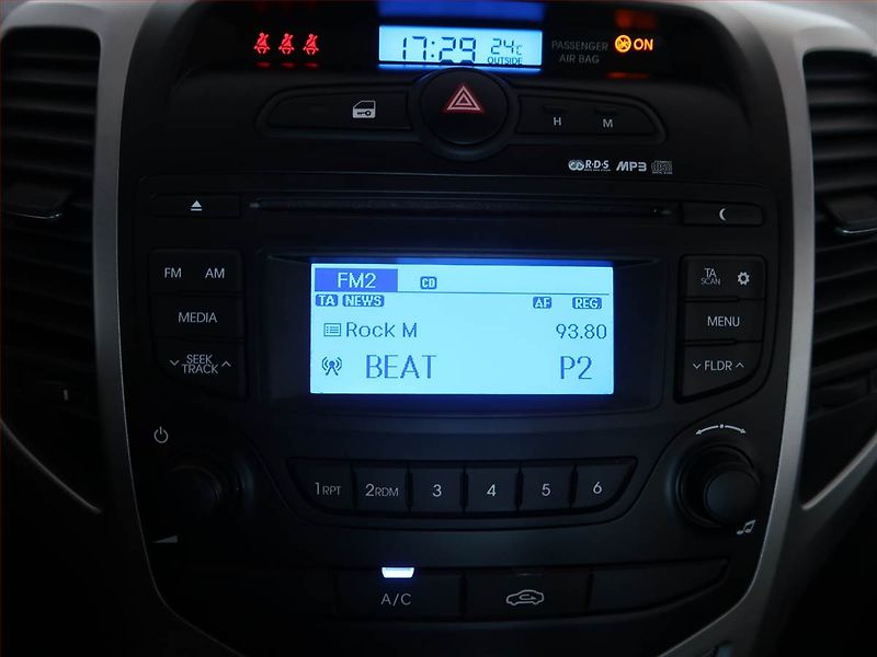 Hyundai ix20 (2017) 1.4 CVVT, Serv.kniha - fotka 12 z 14