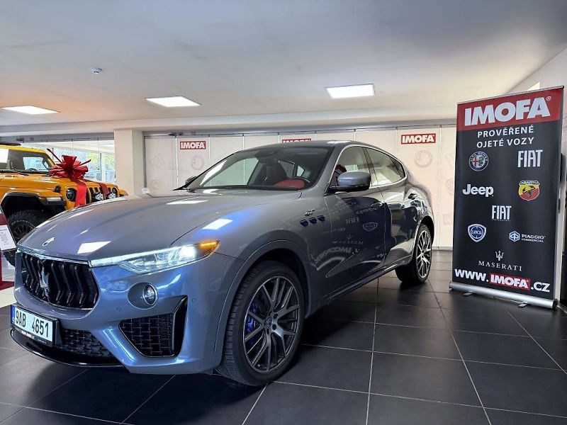 Maserati Levante (2022) 2.0 T Hybrid Q4 (4x4) 330k AT8 - fotka 3 z 27