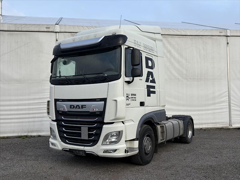 DAF XF 530 4x2 Spacecab - fotka 1 z 22
