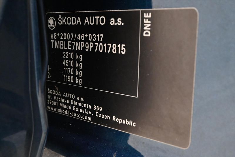 Škoda Superb 2,0 TSI 206kW L&K DSG 4x4 Záru - fotka 12 z 32