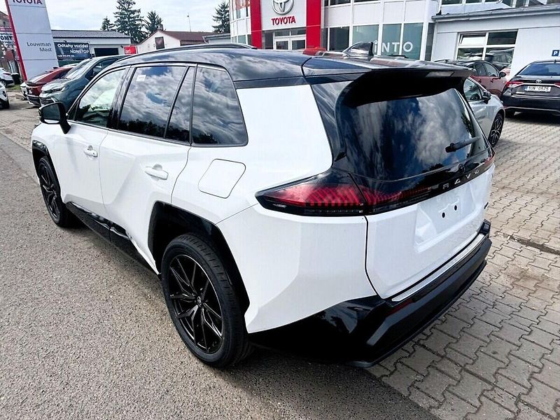 Toyota RAV4 2,5 GR SPORT AWD - fotka 5 z 10