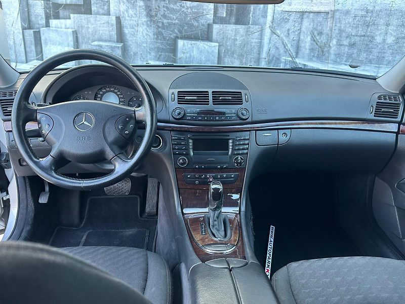 Mercedes-Benz Třídy E (2004) E320CDi,150KW, VYHŘ.SED.,TEMP. - fotka 12 z 24