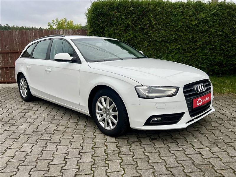 Audi A4 2,0 TDi KLIMA / NAVI - fotka 7 z 40