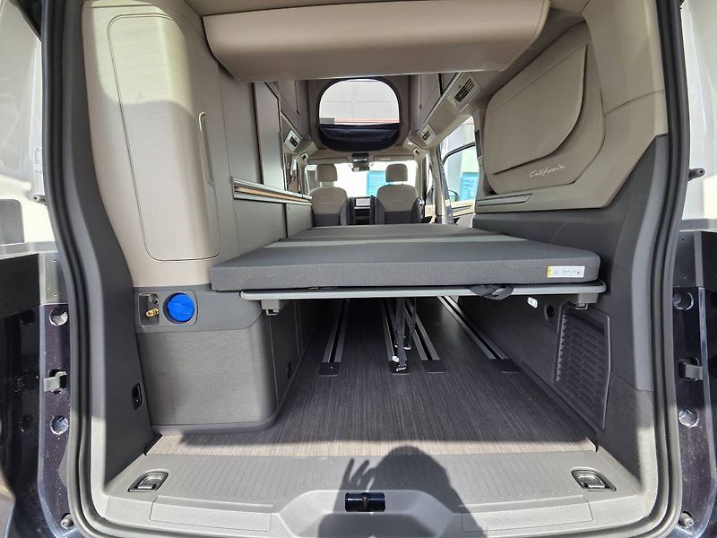Volkswagen California Ocean T7 2.0 TDI DSG DCC full - fotka 39 z 108