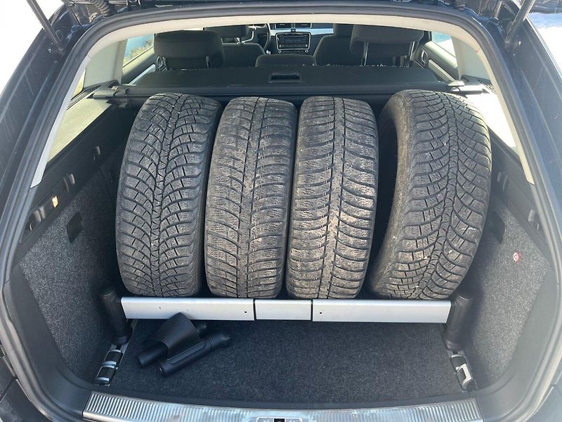 Škoda Superb (2011) 2.0 TDI Serviska Rozvody - fotka 19 z 48